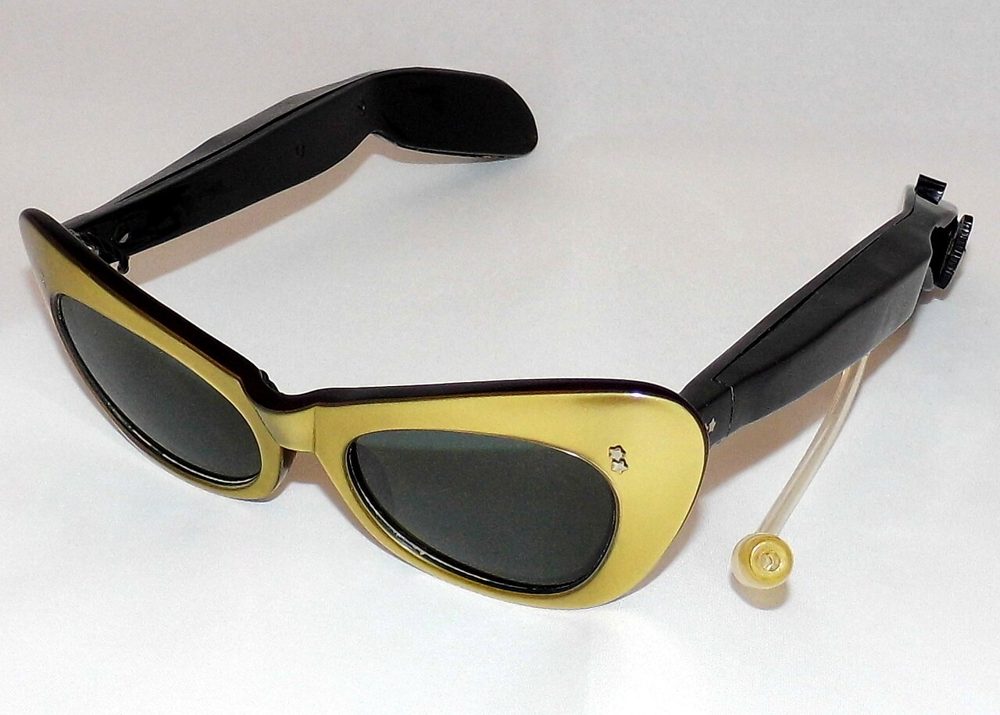 Riviera Cat-Eye &ndash; Butter / Grey